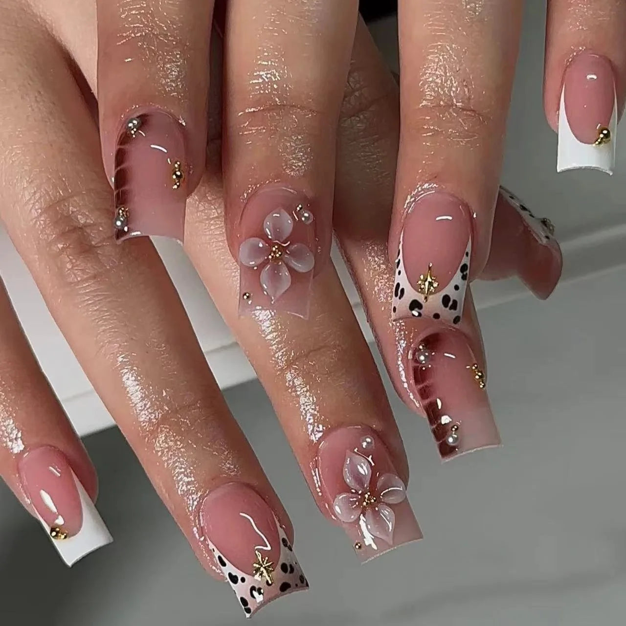 Faux Ongles French Noire Léopard 24 Pièce - Style Audacieux