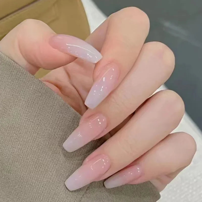 Faux Ongles French Dégradé 24 Pièces – Style Doux & Féminin