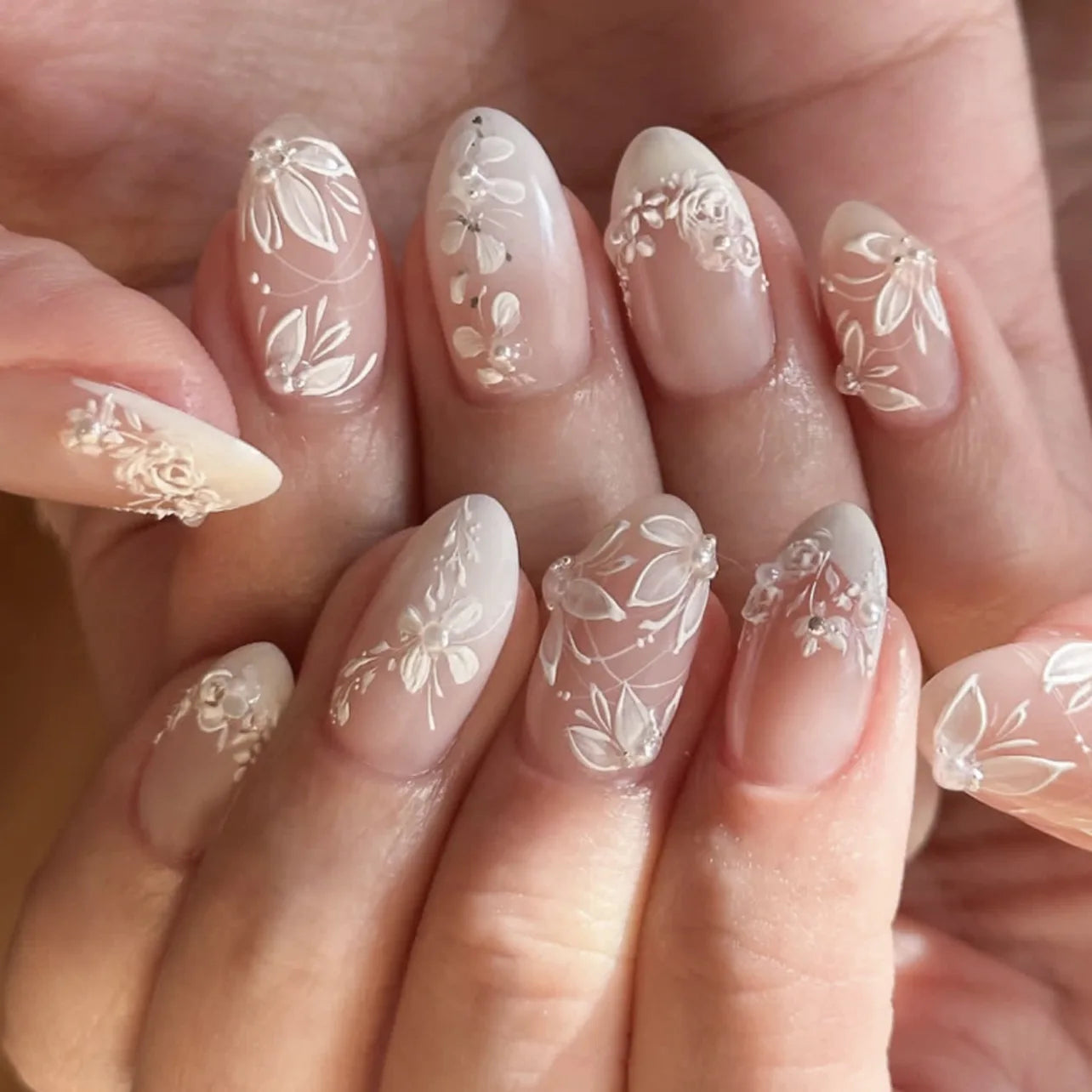 Faux Ongles Noirs Amande 24 Pièces – Élégance Moderne