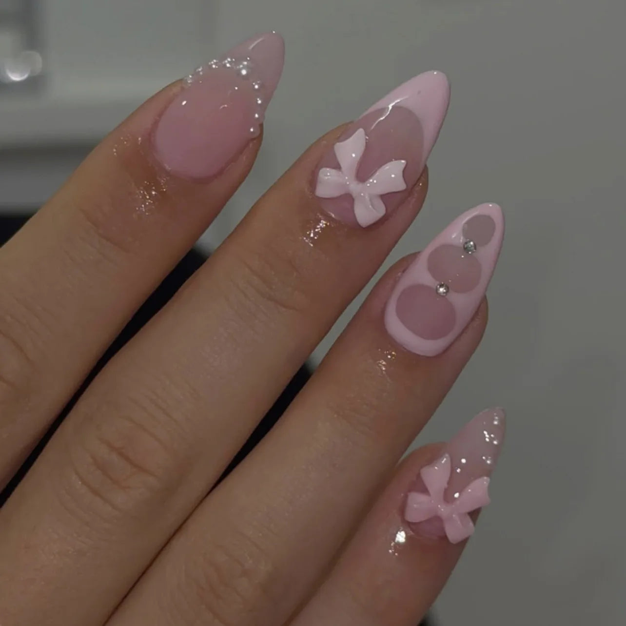 Faux Ongles Noirs Amande 24 Pièces – Élégance Moderne