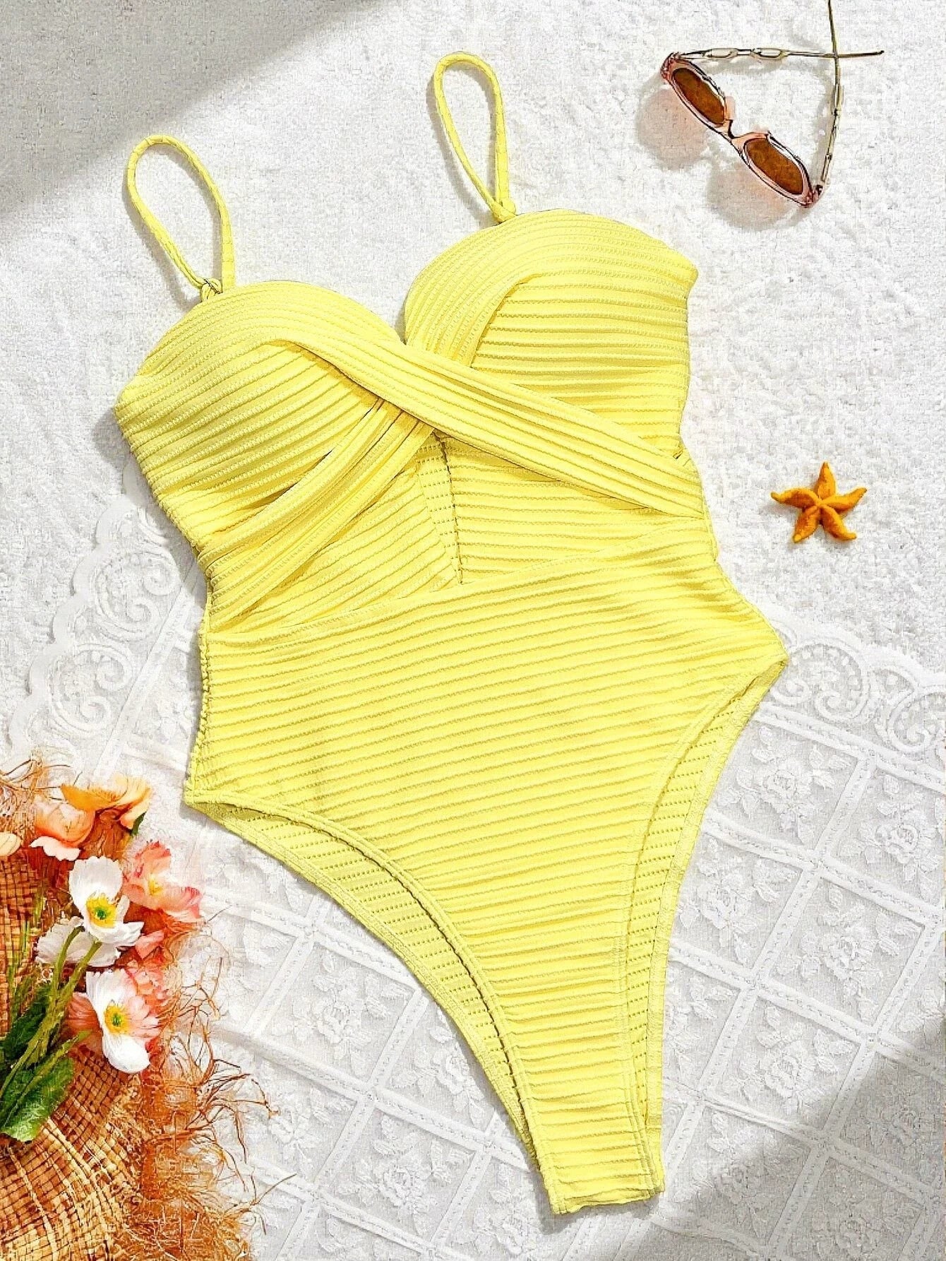 Maillot de Bain 1 Pièce Gainant Femme – Élégance Sculptante