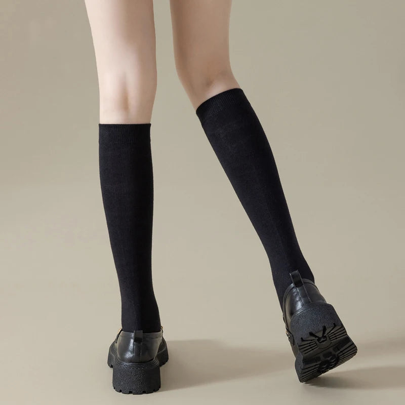 Chaussettes Hautes Femme Tendance – Style Coréen & Japonais Minimaliste