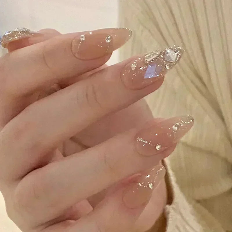 Faux Ongles Noirs Amande 24 Pièces – Élégance Moderne