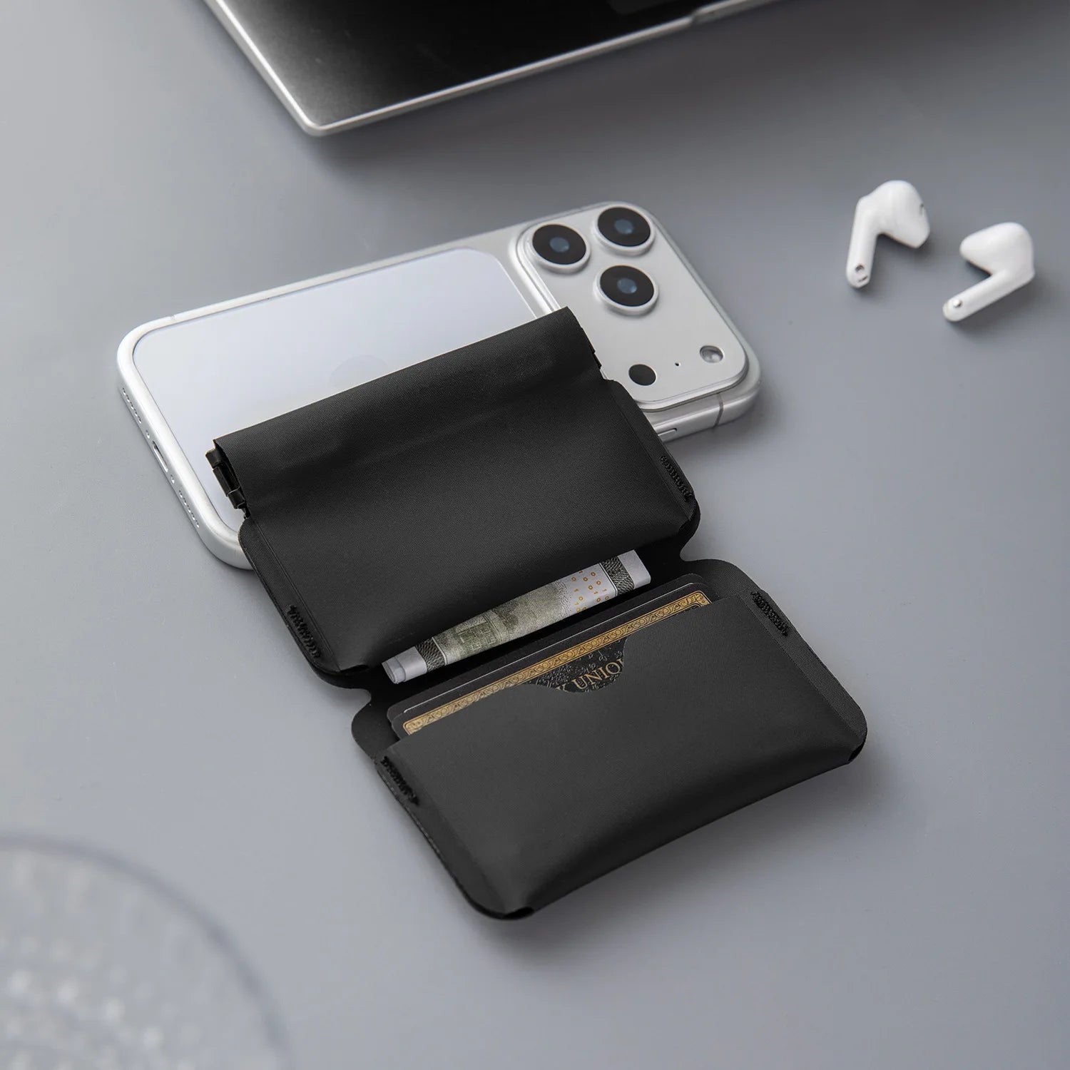 Mini Portefeuille Magnétique Ultra Léger – Compact, Moderne & Pratique