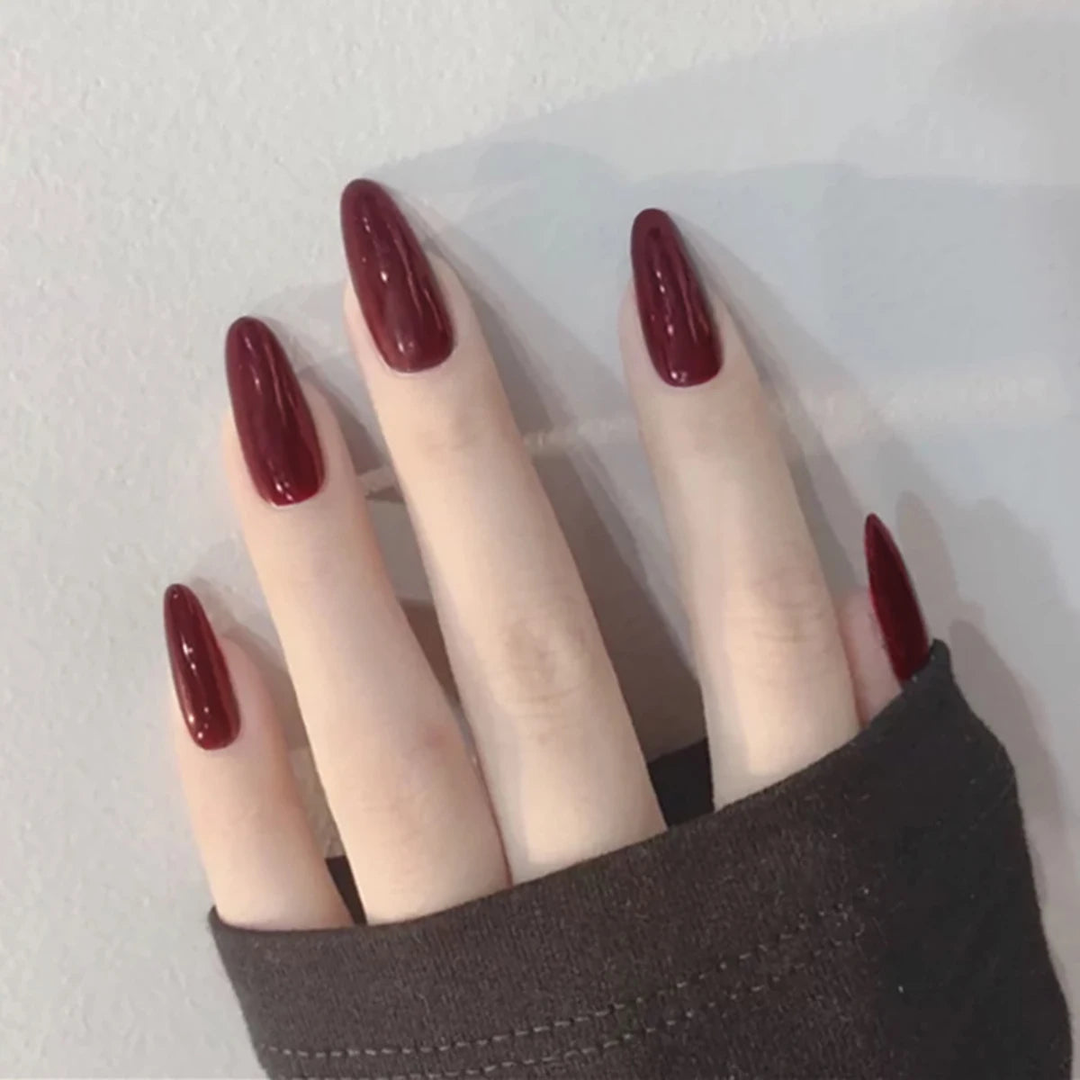 Faux Ongles Noirs Amande 24 Pièces – Style Chic & Intemporel